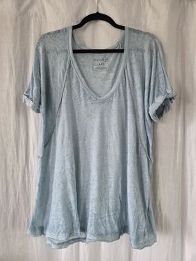 We The Free | Pale Blue V-Neck Short Sleeve Tee